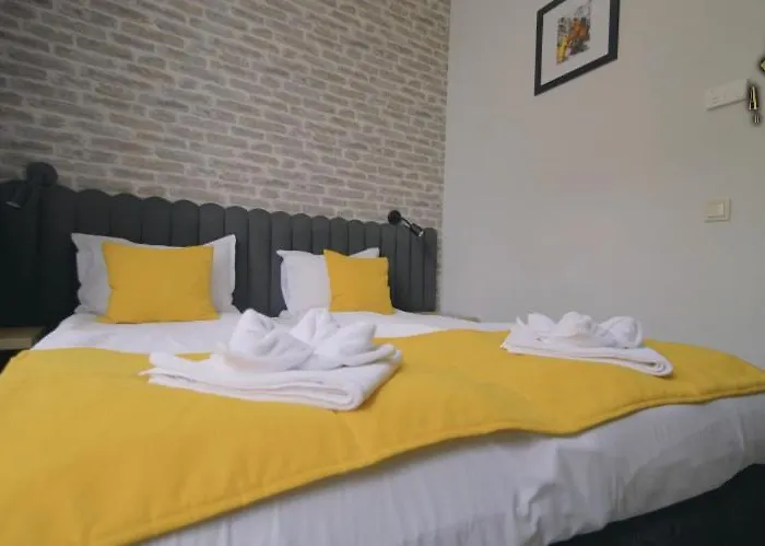 Adeo Sport & Хотел 3*