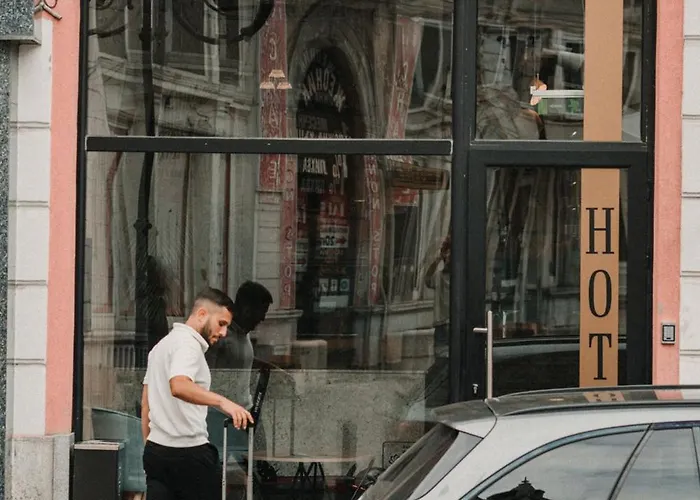 Хотел Adeo Sport &