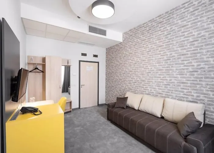 Хотел Adeo Sport & Русе